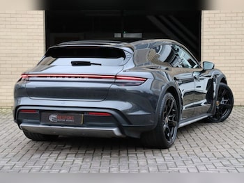 Used Porsche Taycan 2021 for sale - 77394759: Photo