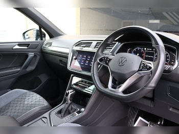 Used Volkswagen Tiguan 2024 for sale - 77027196: Photo