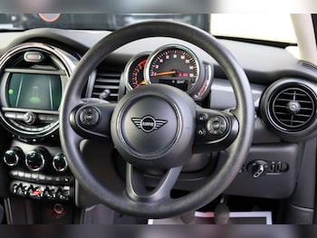 Used MINI Hatch 2020 for sale - 77708712: Photo