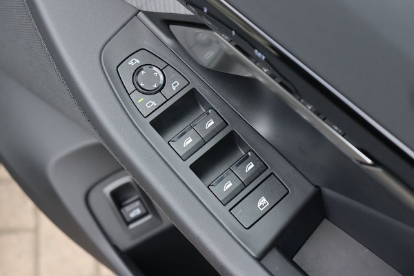 Used BMW 5 Series 2023 for sale - 75528218: Photo 25