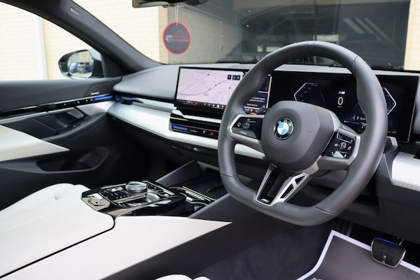 Used BMW 5 Series 2023 for sale - 75528218: Photo 2