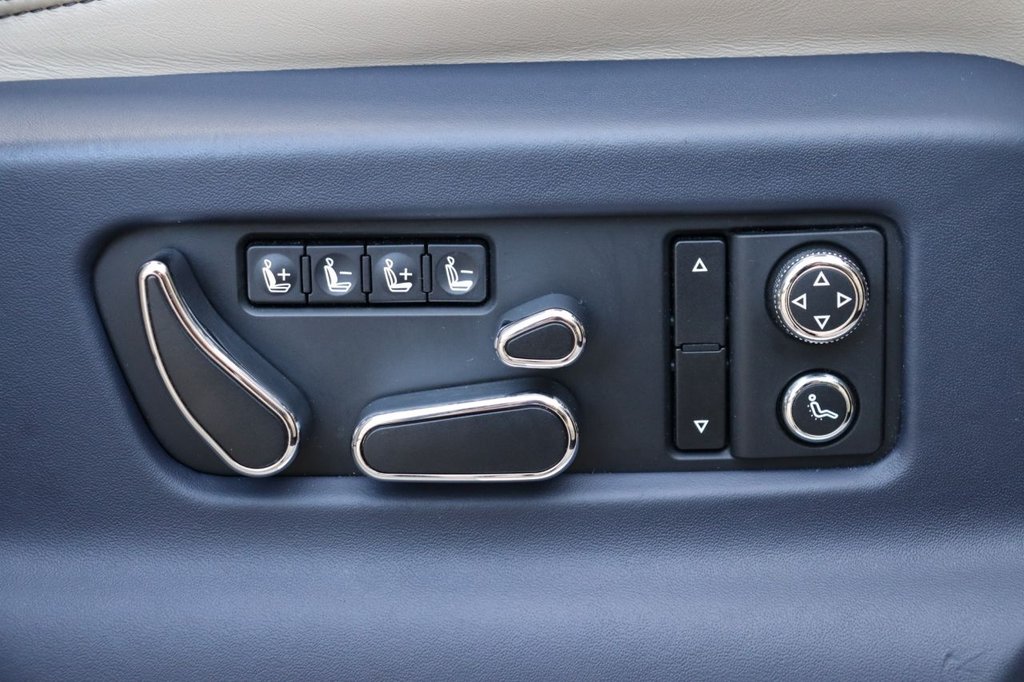 Used Bentley Bentayga 2020 for sale - 77571520: Photo 16