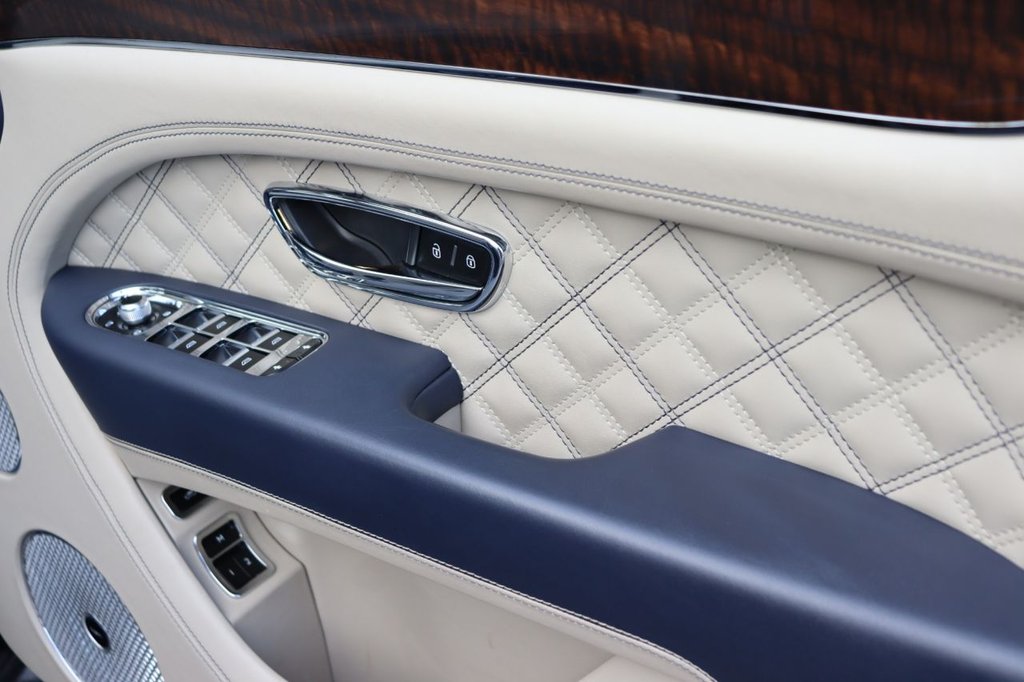 Used Bentley Bentayga 2020 for sale - 77571520: Photo 31