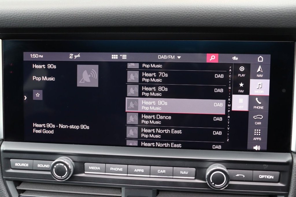 Used Porsche Macan 2021 for sale - 77632147: Photo 11