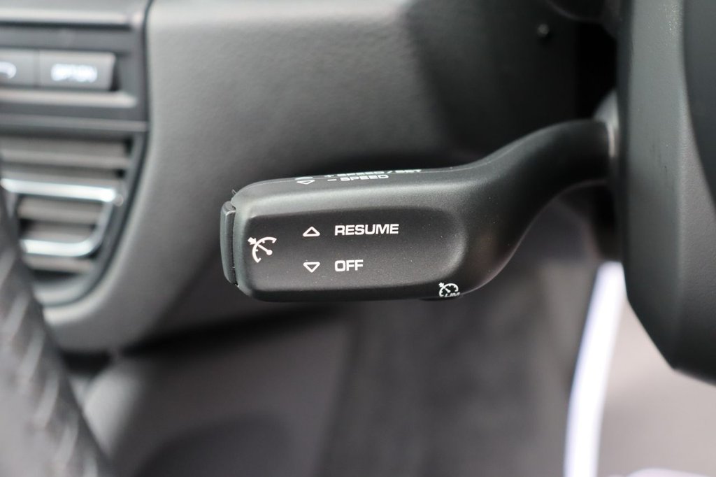 Used Porsche Macan 2021 for sale - 77632147: Photo 16