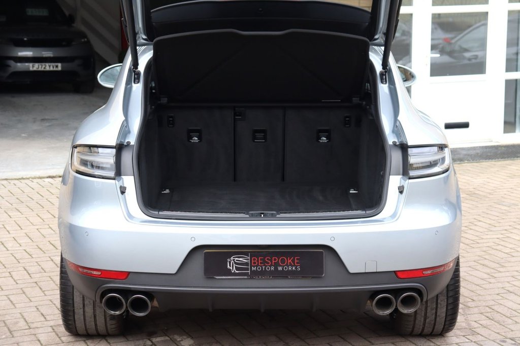 Used Porsche Macan 2021 for sale - 77632147: Photo 27