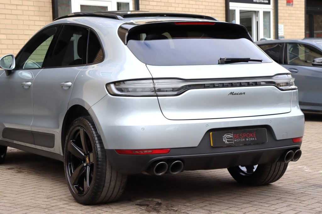 Used Porsche Macan 2021 for sale - 77632147: Photo 28