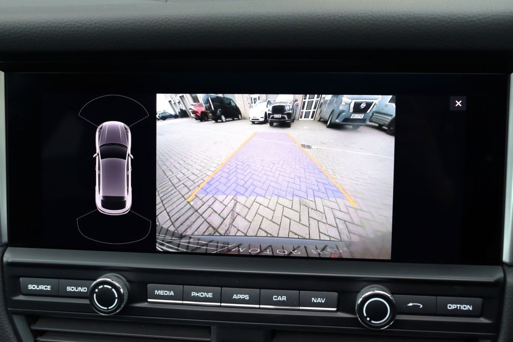 Used Porsche Macan 2021 for sale - 77632147: Photo 7