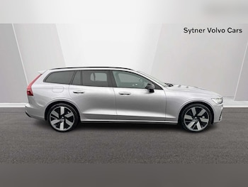 Used Volvo V60 2025 for sale - 77945157: Photo