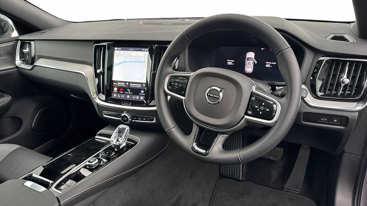 Used Volvo V60 2025 for sale - 77945157: Photo 5