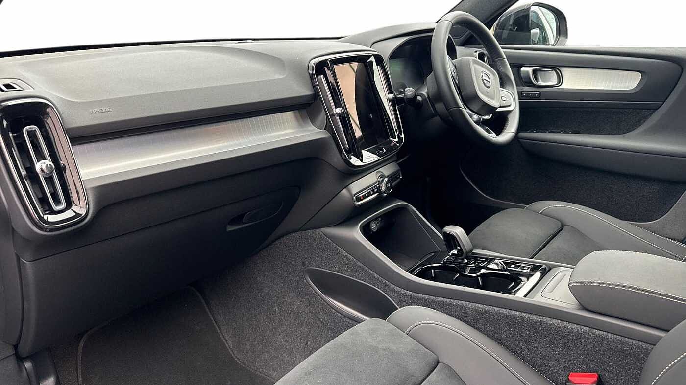 Used Volvo XC40 2025 for sale - 78139721: Photo 4