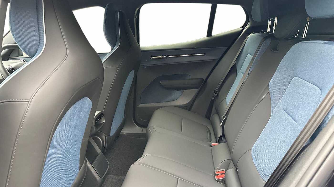 Used Volvo EX30 2025 for sale - 76679779: Photo 10