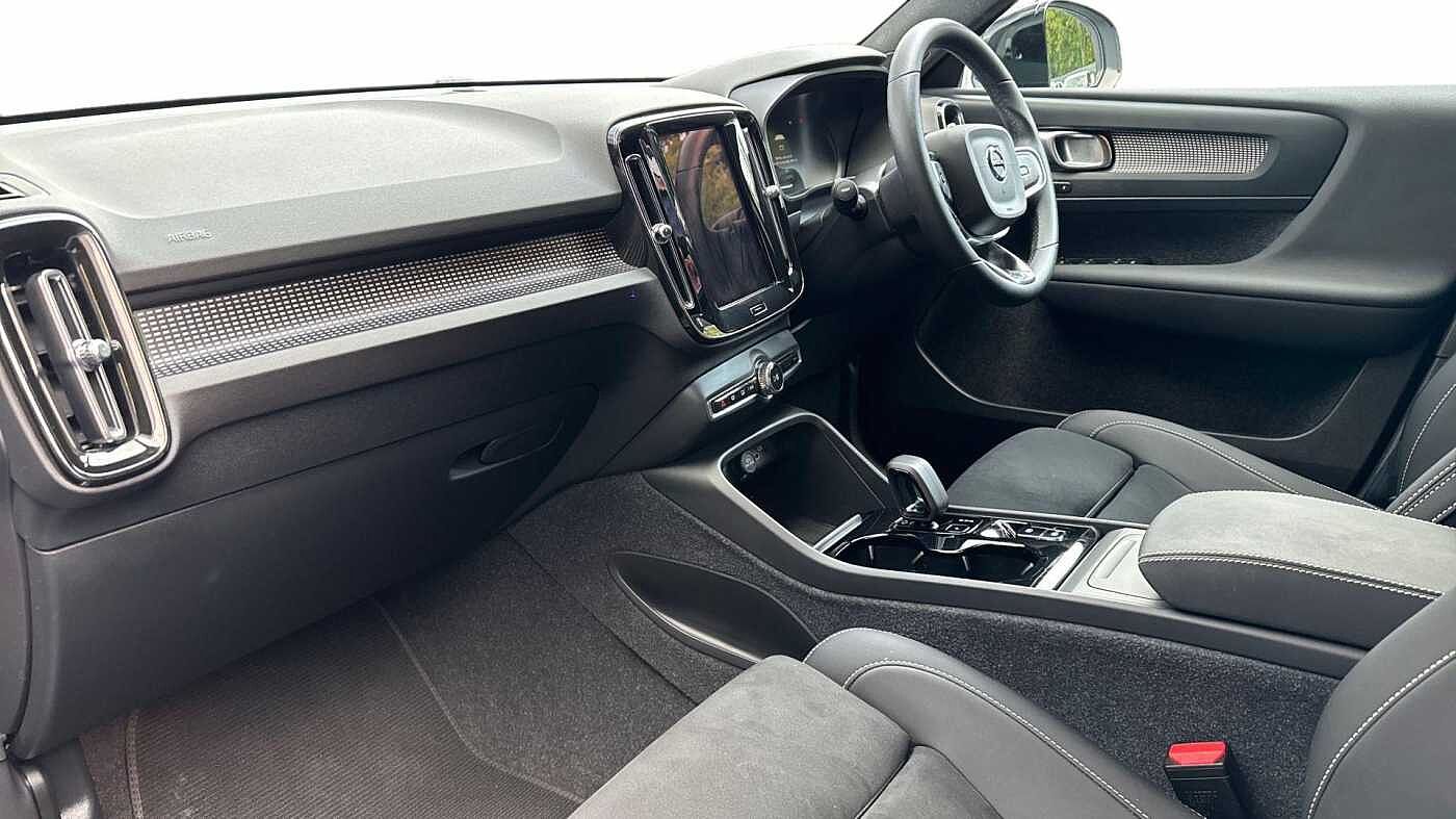 Used Volvo XC40 2024 for sale - 76677863: Photo 4