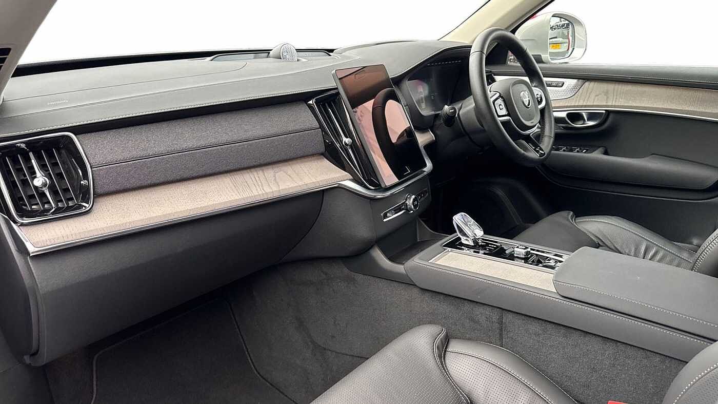 Used Volvo XC90 2025 for sale - 76681458: Photo 4