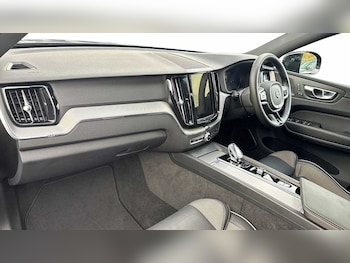 Used Volvo XC60 2025 for sale - 76680631: Photo
