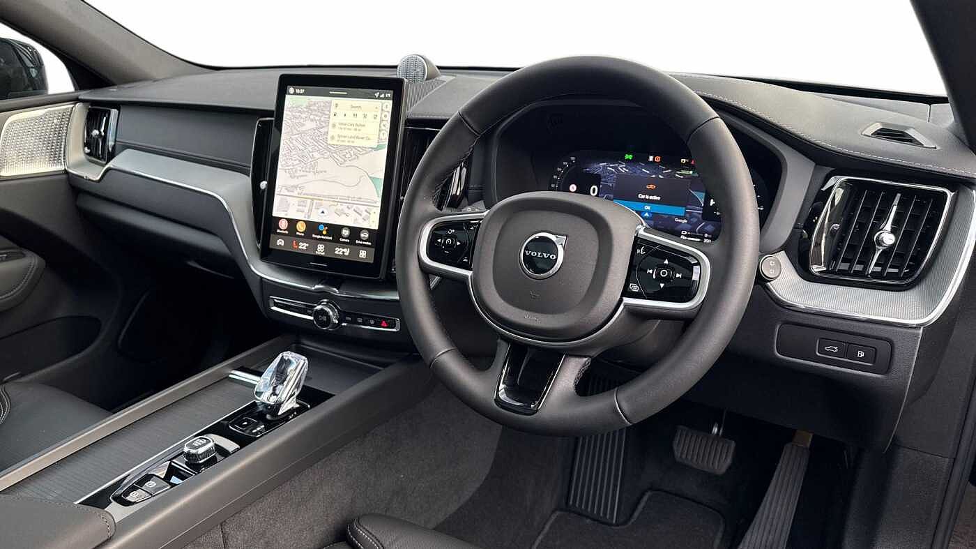 Used Volvo XC60 2025 for sale - 77122467: Photo 5