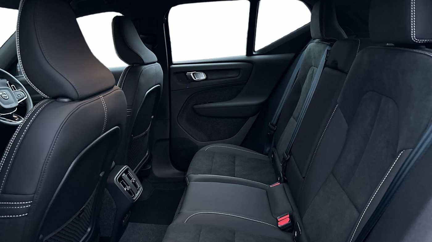 Used Volvo XC40 2025 for sale - 77122457: Photo 10