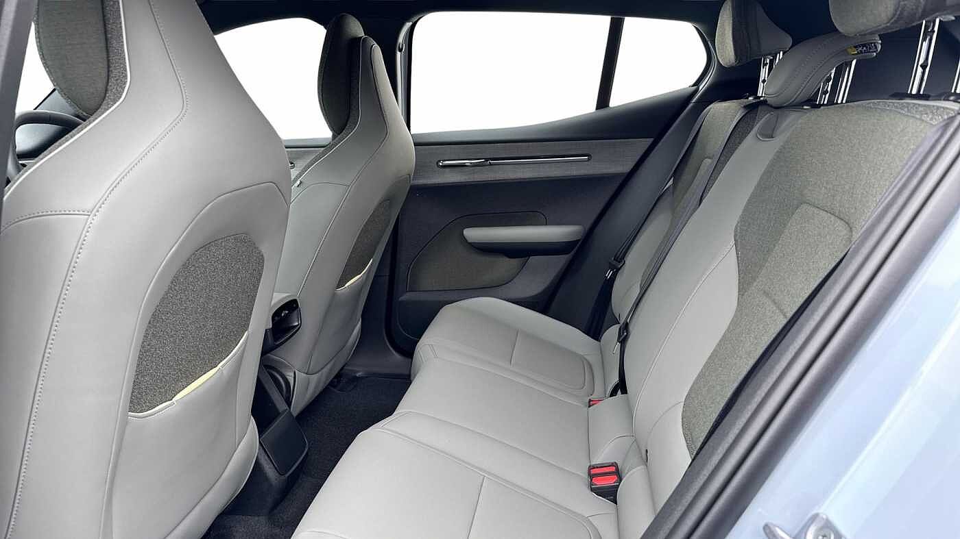 Used Volvo EX30 2025 for sale - 76679345: Photo 10