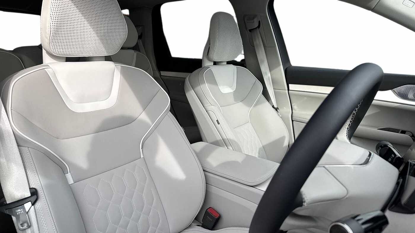 Used Volvo EX90 2025 for sale - 76679831: Photo 9