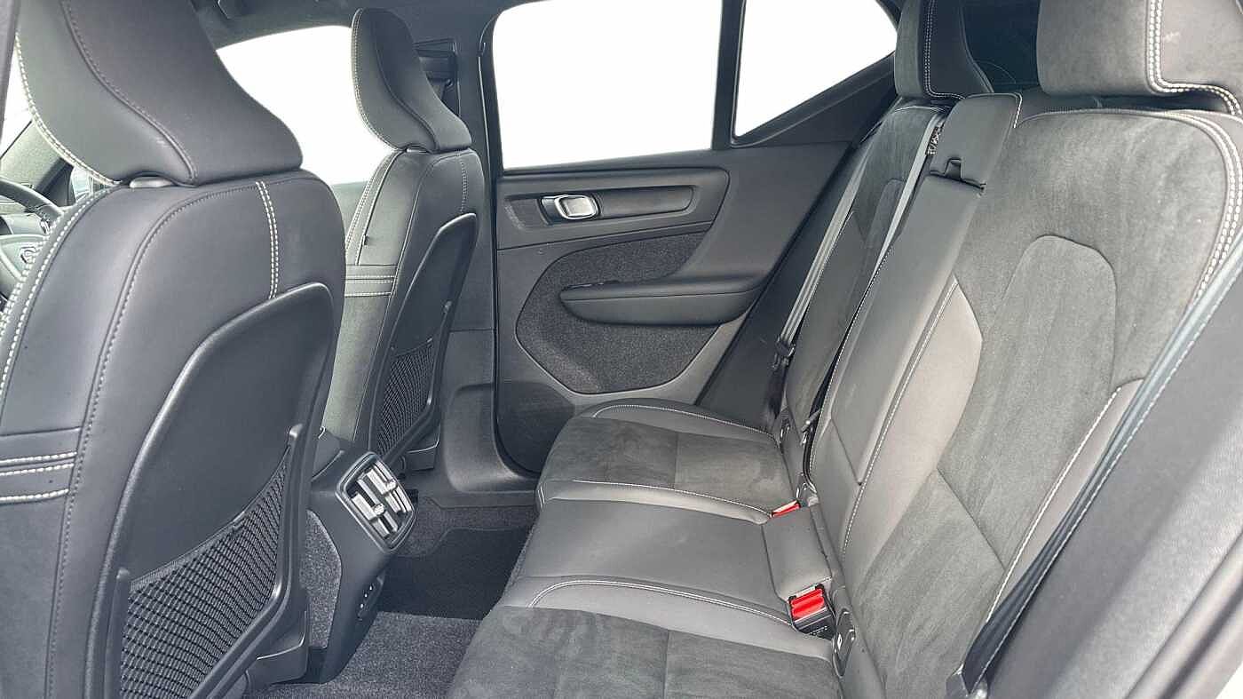 Used Volvo XC40 2024 for sale - 76677244: Photo 10