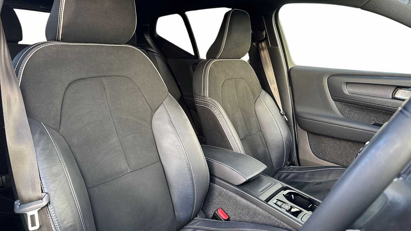 Used Volvo XC40 2021 for sale - 76674263: Photo 9