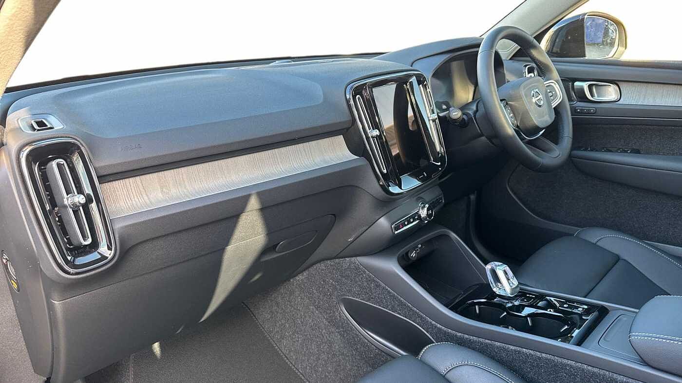 Used Volvo XC40 2026 for sale - 78005481: Photo 4