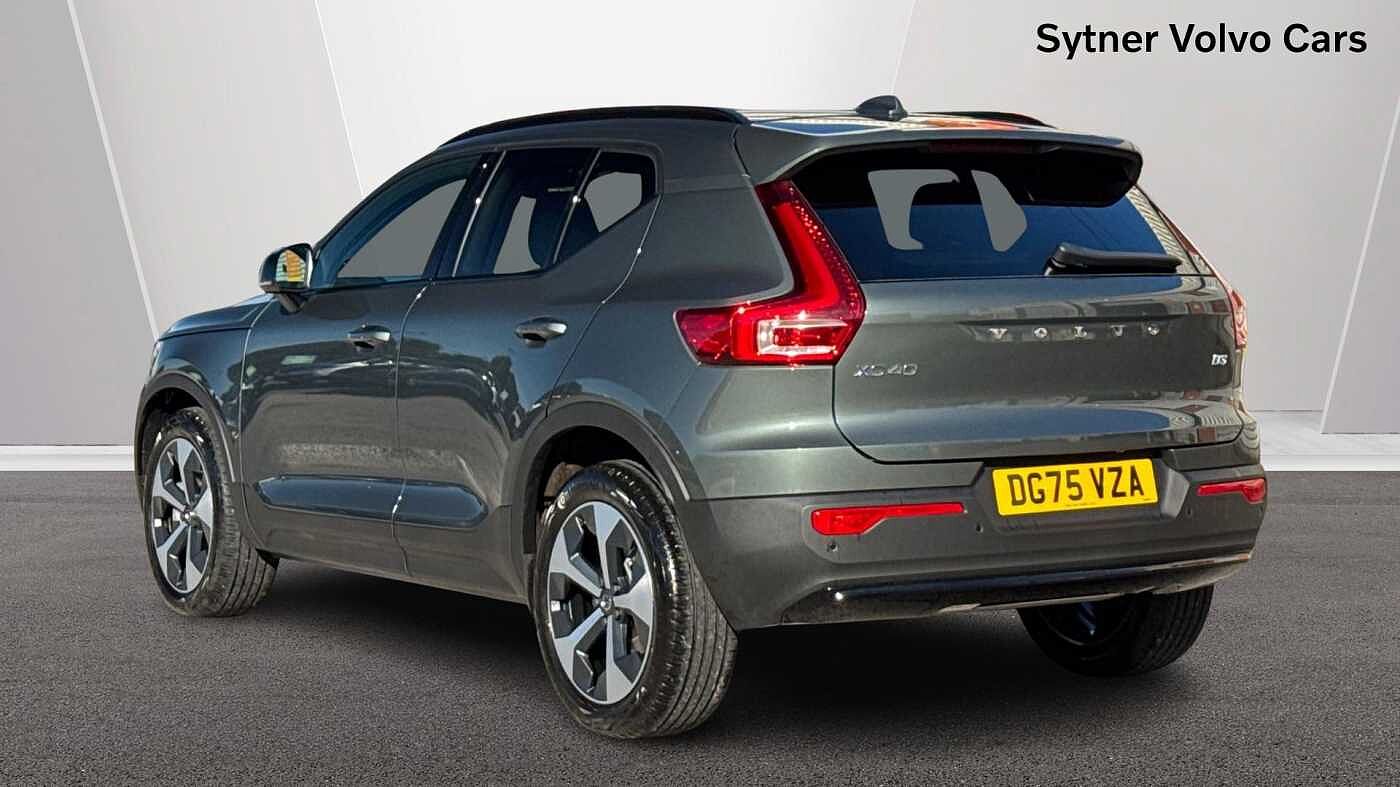 Used Volvo XC40 2025 for sale - 76679698: Photo 2