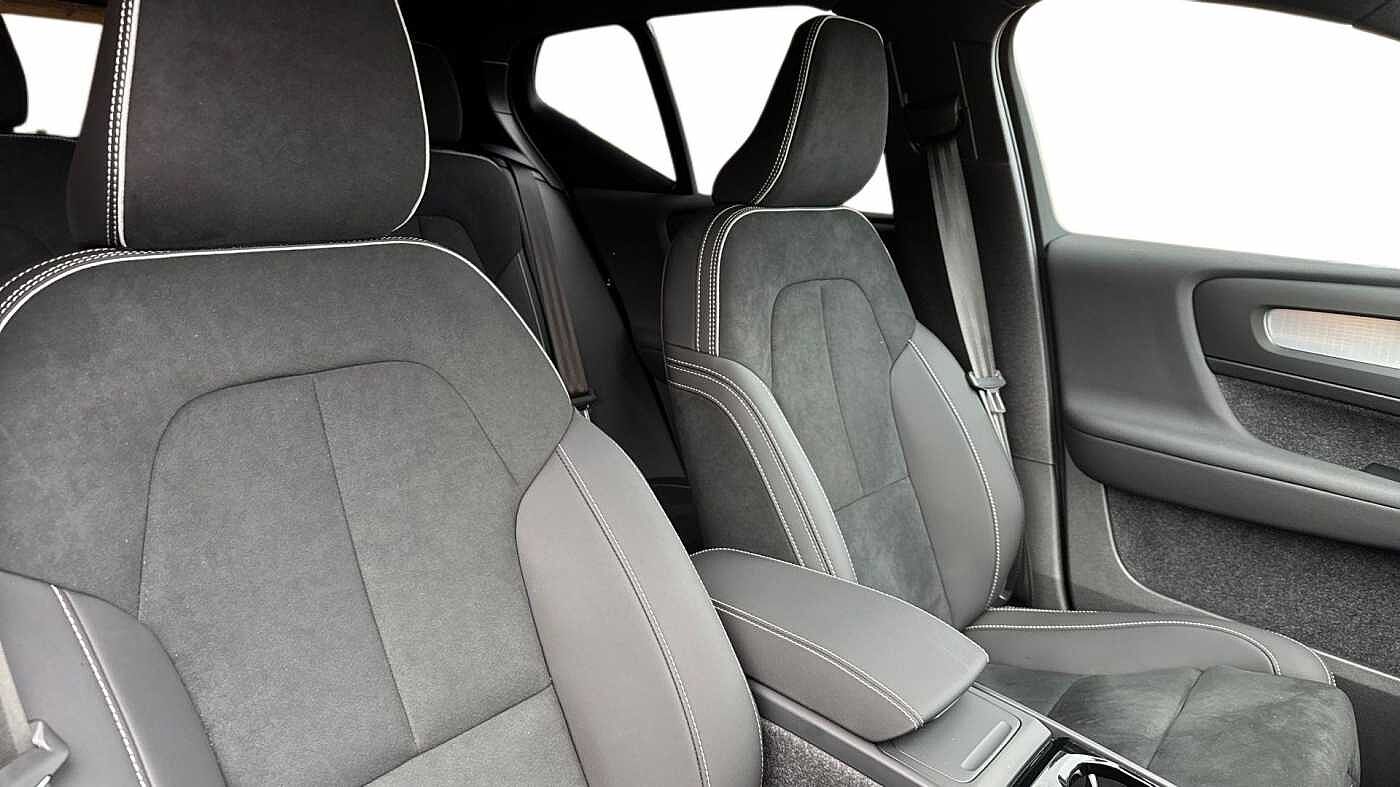 Used Volvo XC40 2026 for sale - 78149003: Photo 9