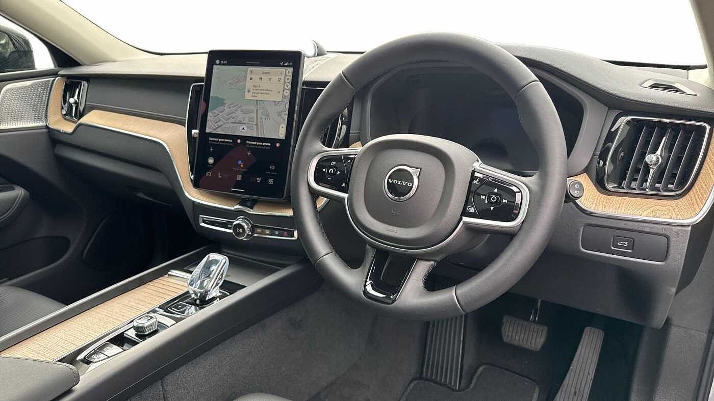 Used Volvo XC60 2025 for sale - 77340189: Photo 5