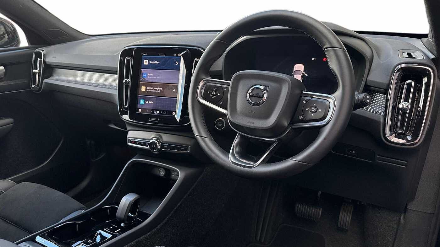 Used Volvo XC40 2025 for sale - 76680589: Photo 5