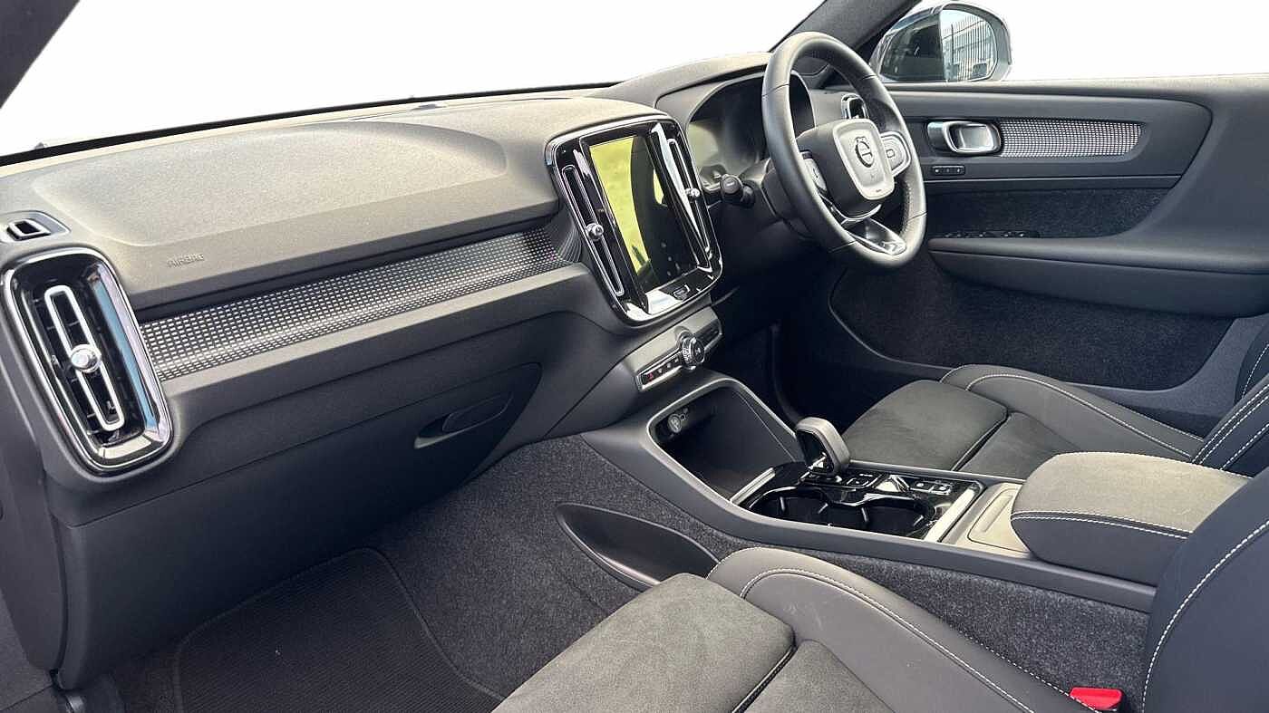 Used Volvo XC40 2024 for sale - 77018185: Photo 4