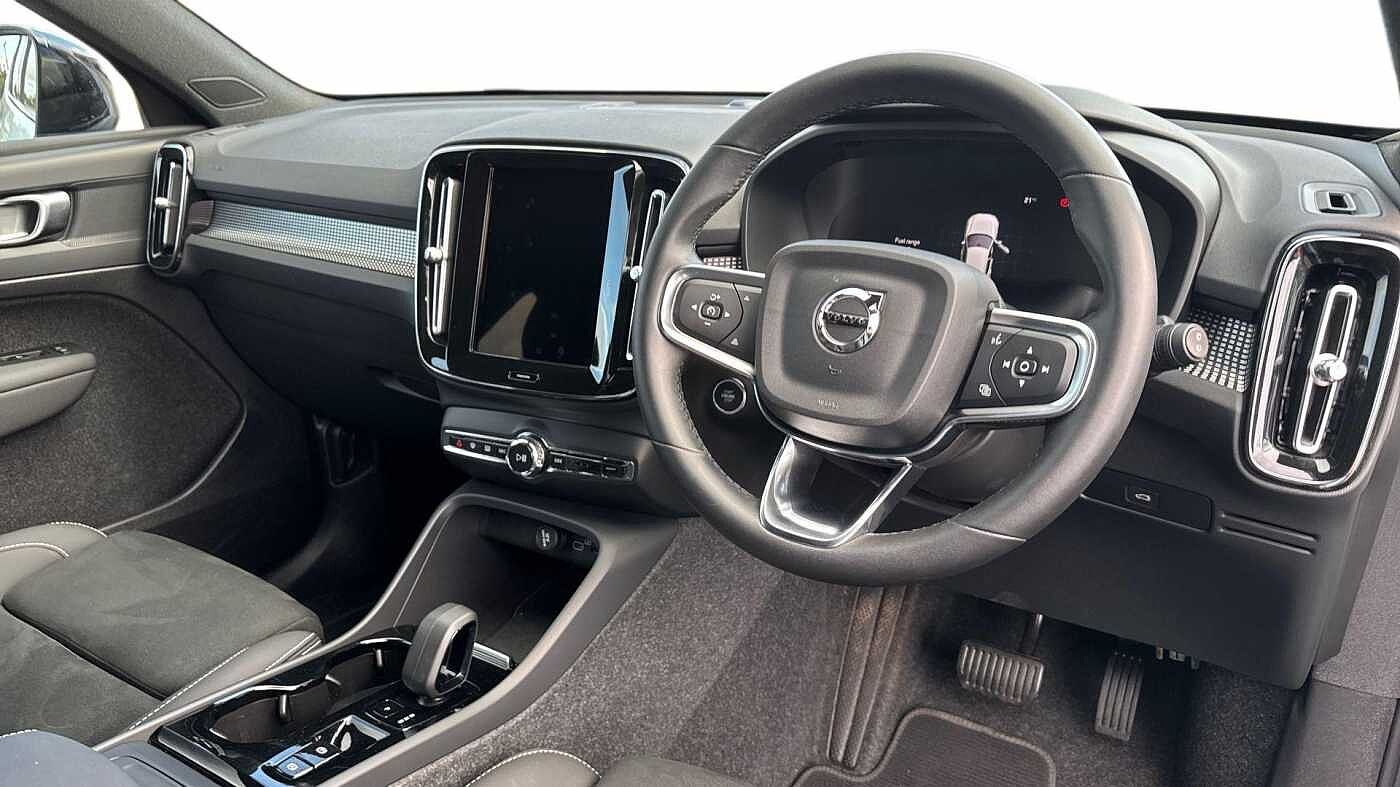 Used Volvo XC40 2024 for sale - 77018185: Photo 5