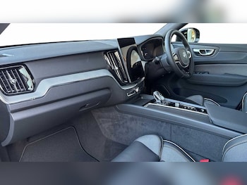 Used Volvo XC60 2026 for sale - 78366054: Photo