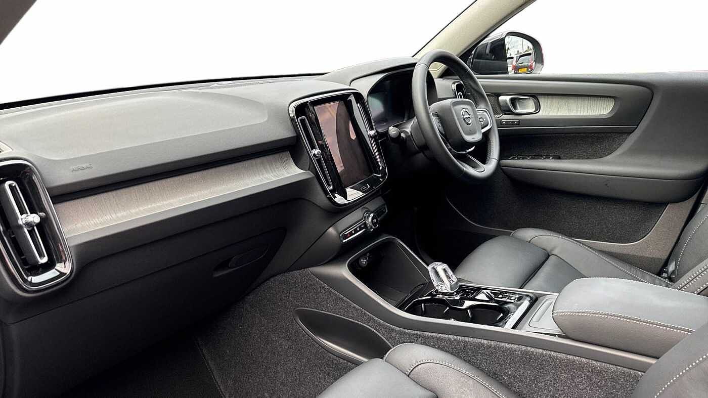 Used Volvo XC40 2025 for sale - 77687225: Photo 4