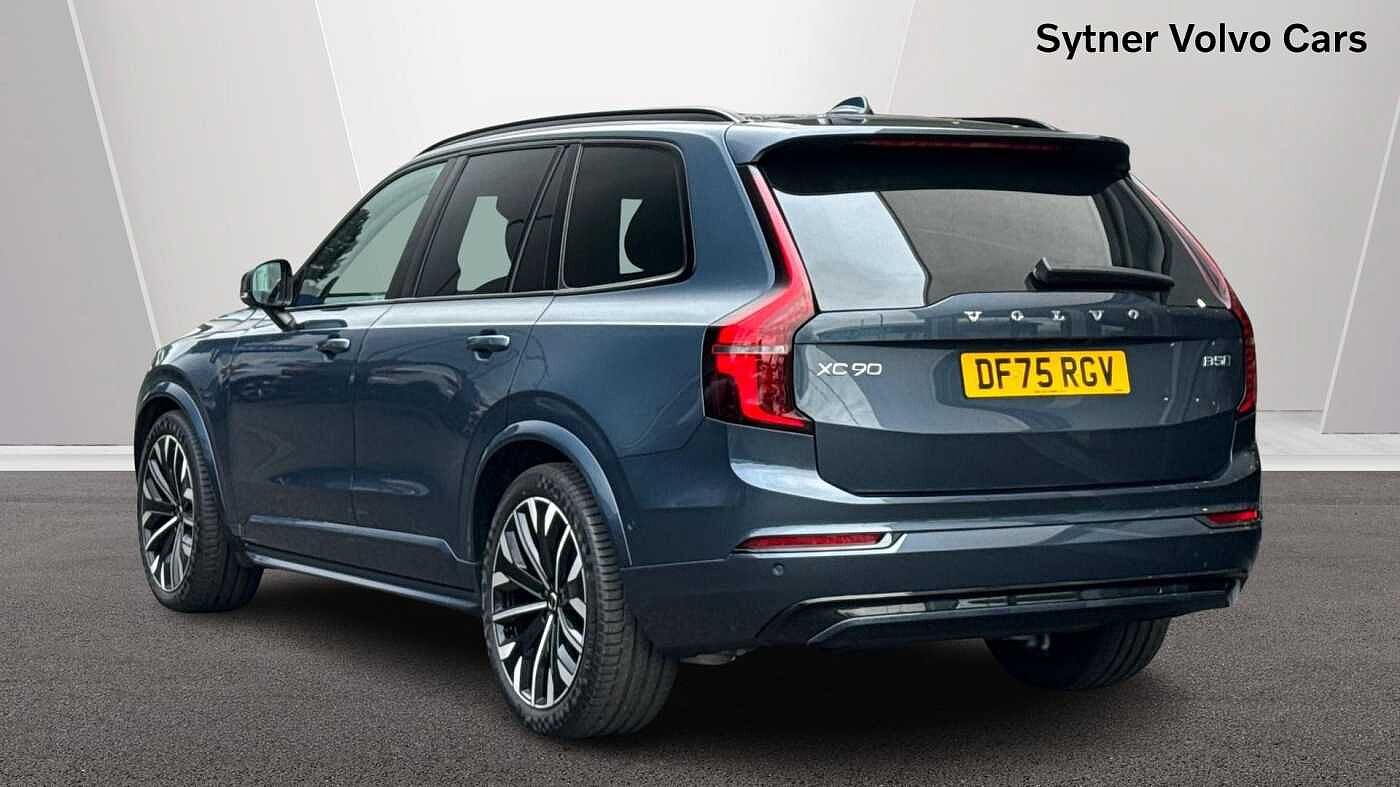 Used Volvo XC90 2025 for sale - 77122471: Photo 2