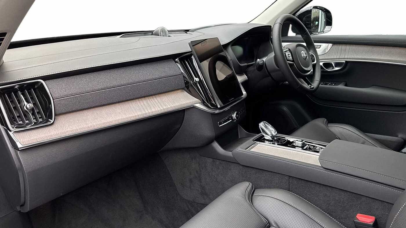 Used Volvo XC90 2025 for sale - 77122471: Photo 4