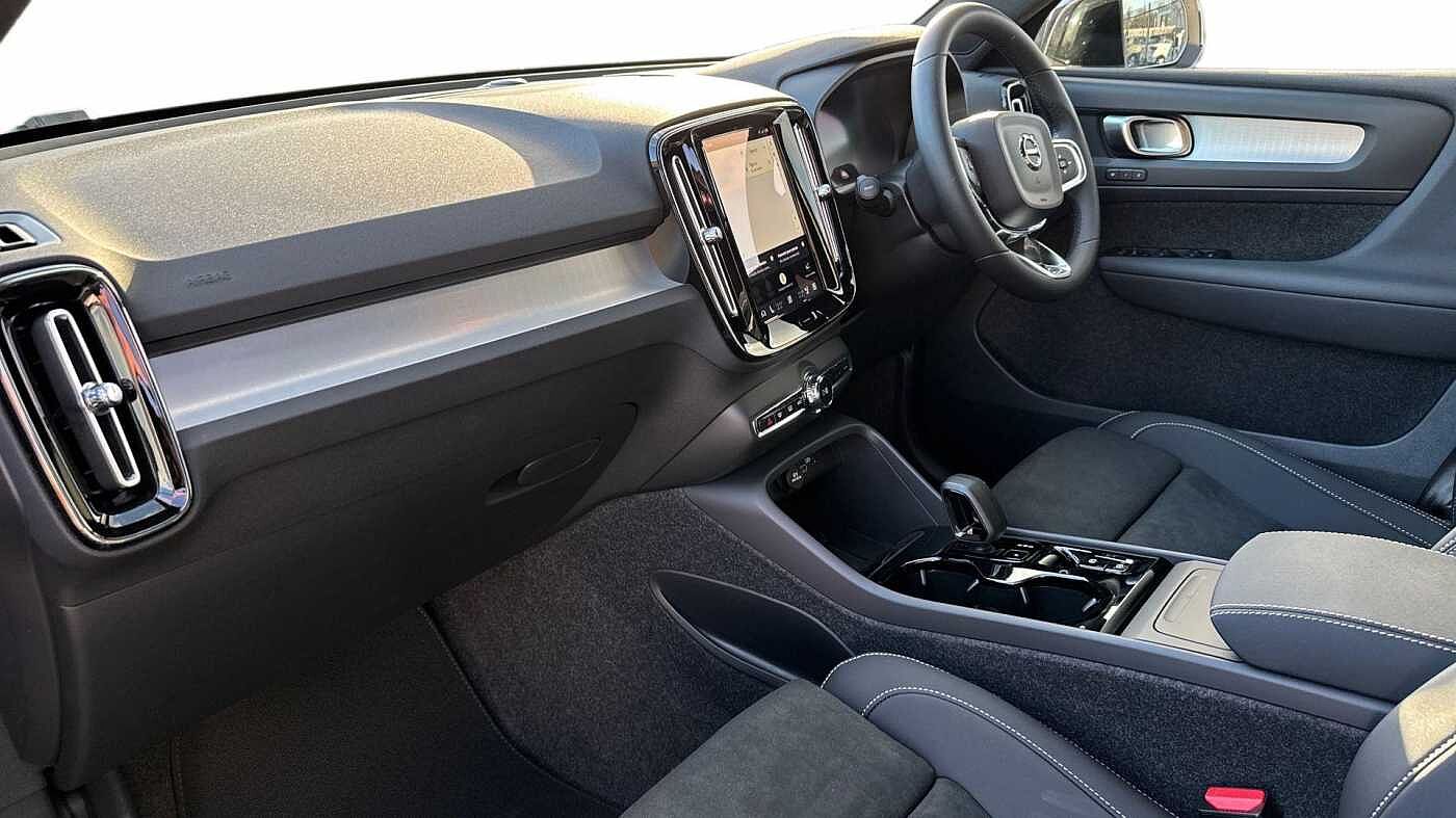 Used Volvo XC40 2026 for sale - 78149008: Photo 4