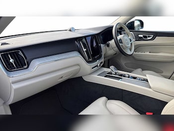 Used Volvo XC60 2025 for sale - 76681448: Photo