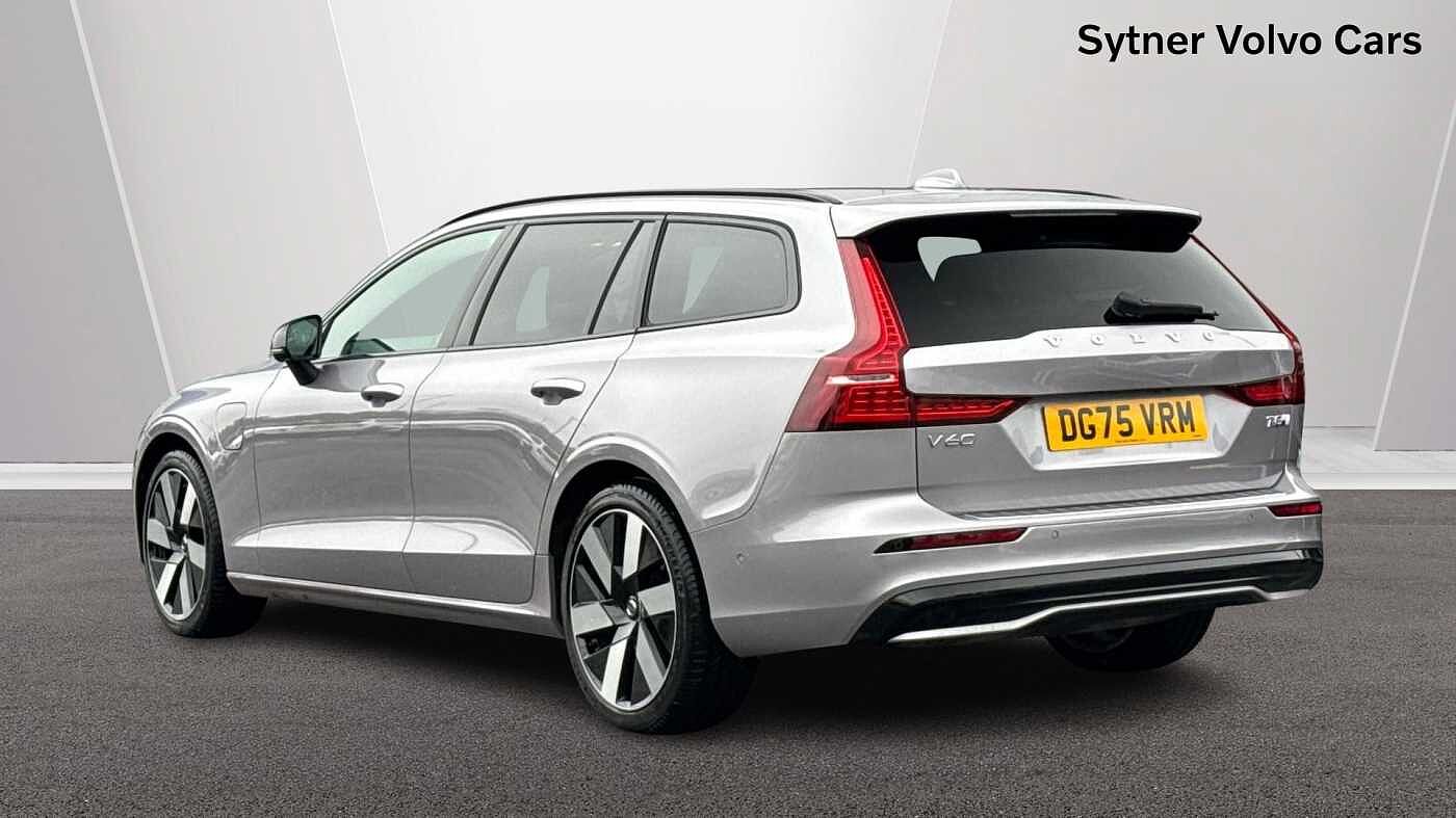 Used Volvo V60 2025 for sale - 76679632: Photo 2