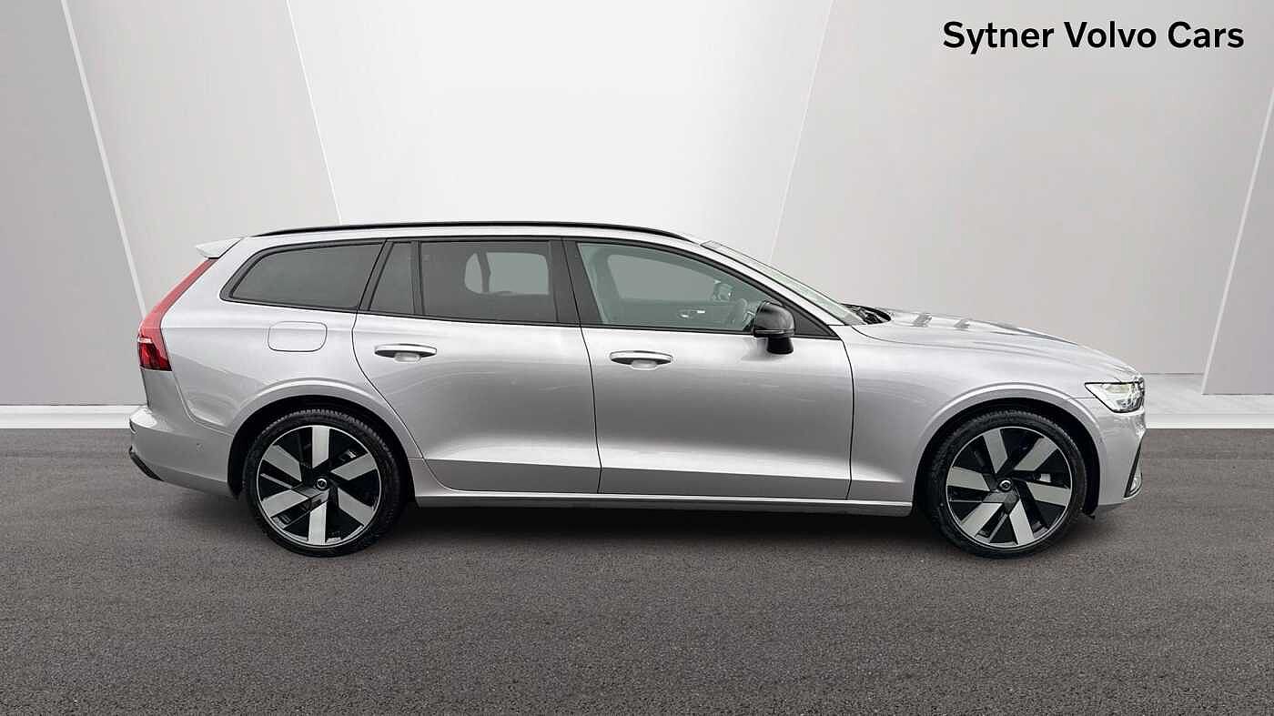 Used Volvo V60 2025 for sale - 76679632: Photo 3