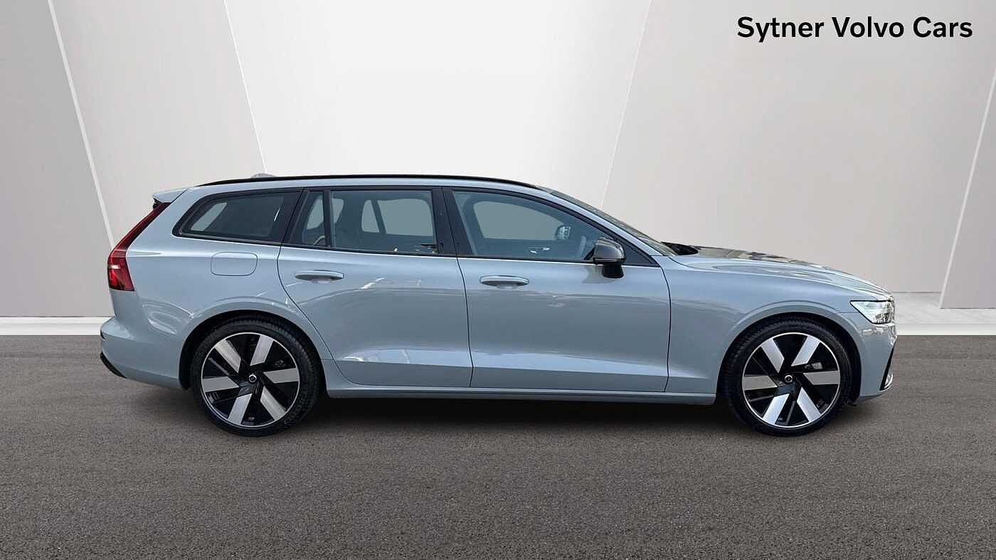 Used Volvo V60 2025 for sale - 78139277: Photo 3