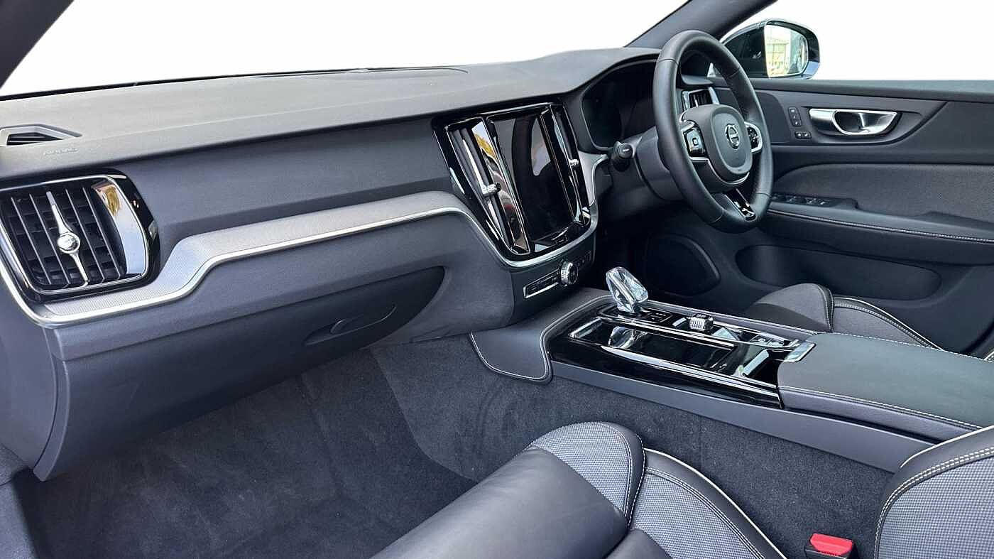 Used Volvo V60 2025 for sale - 78139277: Photo 4