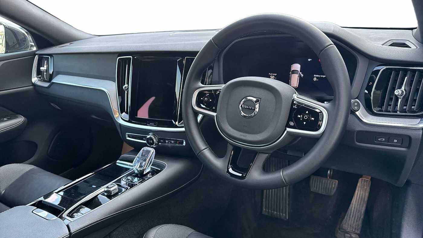 Used Volvo V60 2025 for sale - 78139277: Photo 5