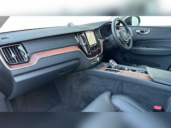 Used Volvo XC60 2023 for sale - 78408120: Photo