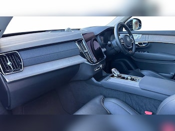 Used Volvo XC90 2025 for sale - 78149020: Photo