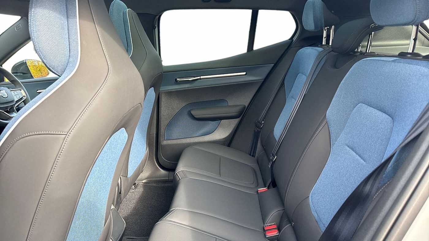 Used Volvo EX30 2025 for sale - 76678050: Photo 10