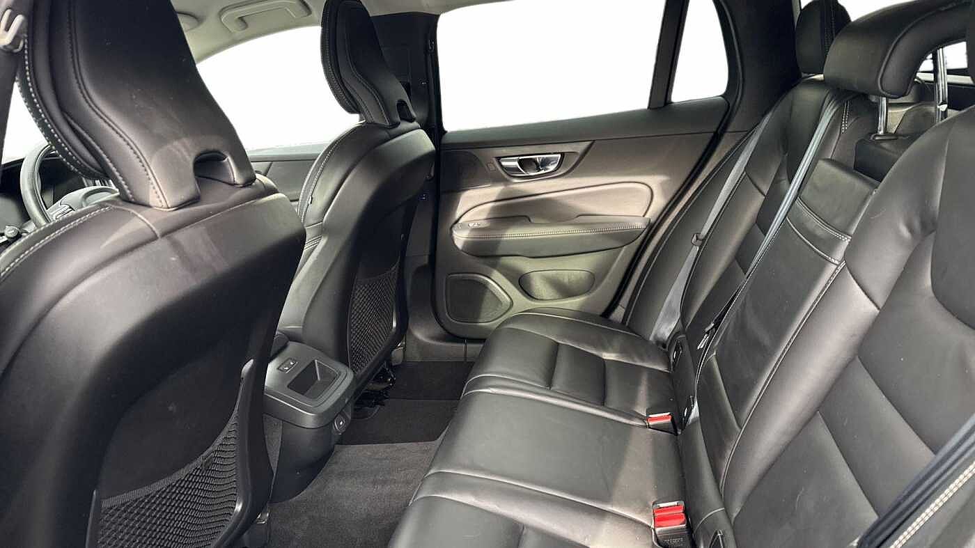 Used Volvo V60 2021 for sale - 76674330: Photo 10