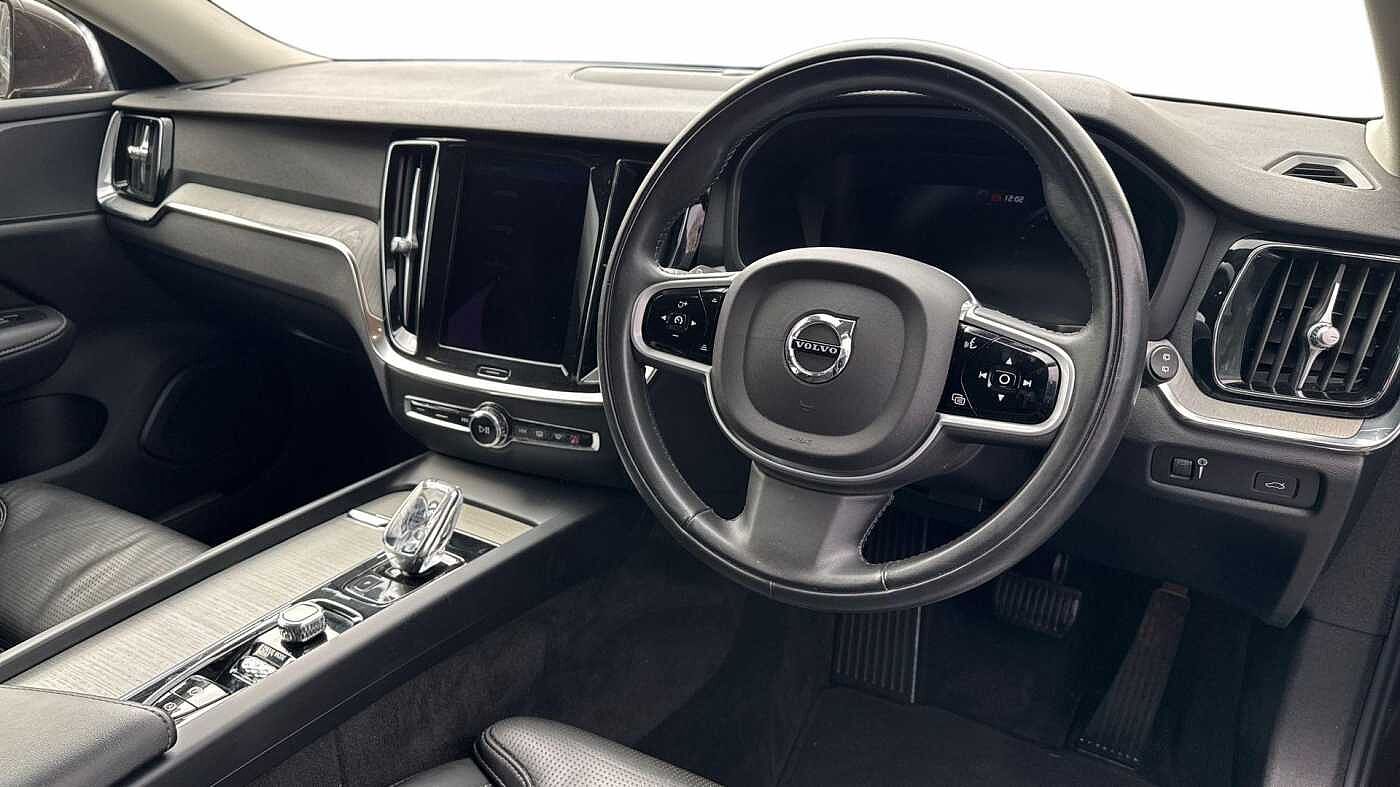 Used Volvo V60 2021 for sale - 76674330: Photo 5