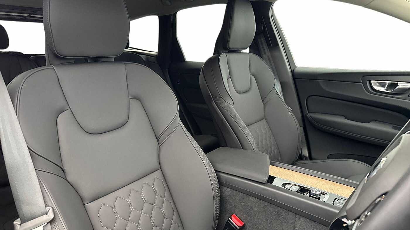Used Volvo XC60 2025 for sale - 77122464: Photo 9