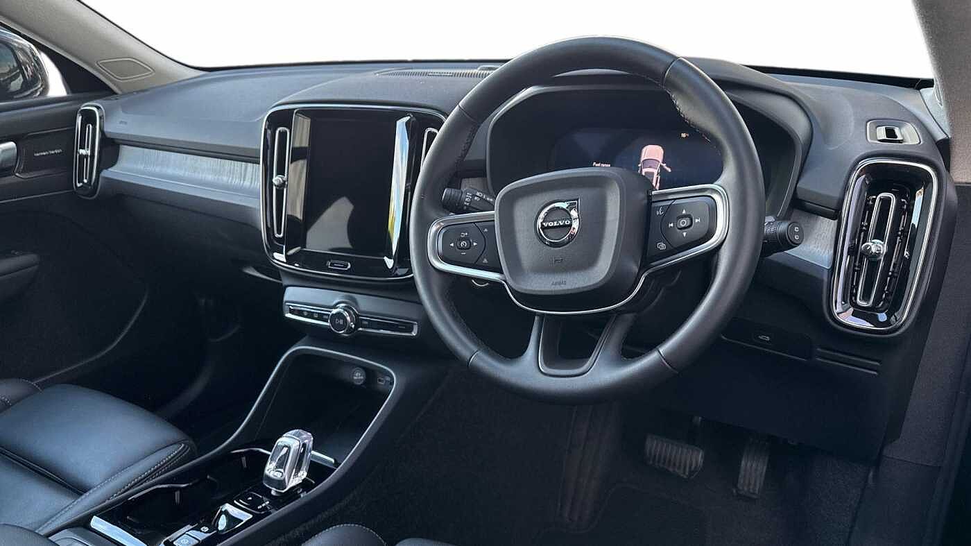 Used Volvo XC40 2024 for sale - 76678816: Photo 5